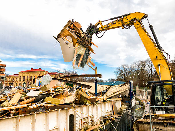 Best Commercial Cleanout Services  in Cuyahoga Falls, OH
